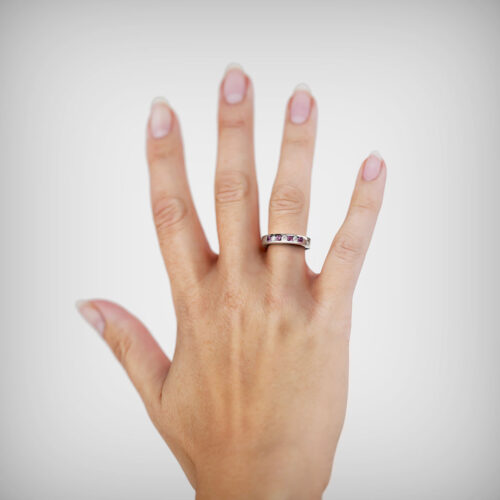 Alternative view of Anillo de Compromiso Cintillo Vulcanis Purple Platino