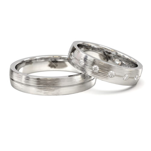 Argollas de Matrimonio Moon II Oro Blanco 18kt o Platino Alternative view of Argollas de Matrimonio Moon II Oro Blanco 18kt o Platino