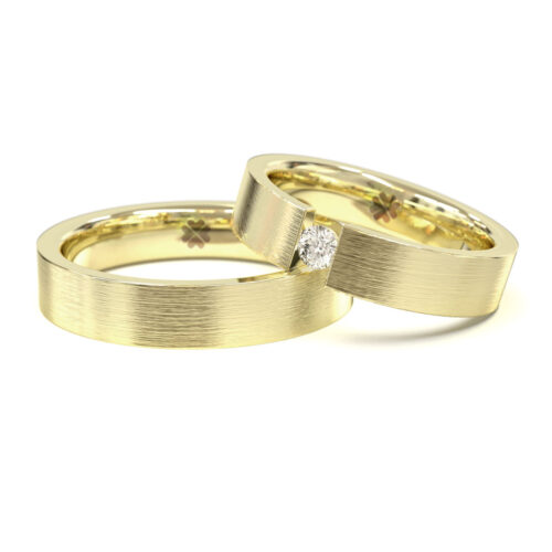 Argollas de Matrimonio Tensión Oro Amarillo 18kt Alternative view of Argollas de Matrimonio Tensión Oro Amarillo 18kt
