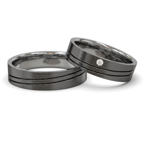 Argollas de Matrimonio Wave Black Oro Blanco 18kt o Platino Alternative view of Argollas de Matrimonio Wave Black Oro Blanco 18kt o Platino