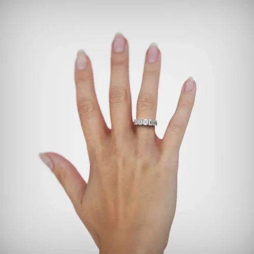 Alternative view of Anillo de Compromiso Quintillo Verum Platino